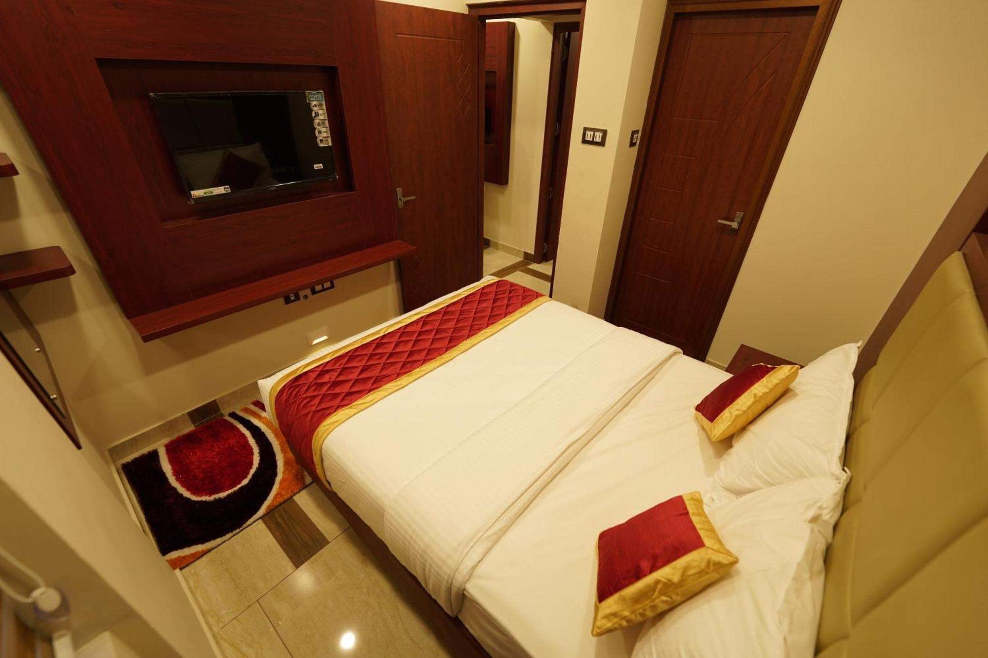 Hotel Newline Orchid Guruvayur Exterior photo